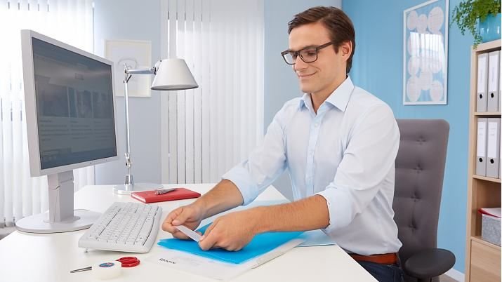 Taśma Biurowa Tesafilm Invisible 33M X19Mm + Dyspenser Easy Cut